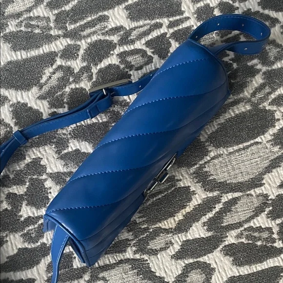 JW PEI Blue Quilted Purse / Clutch Elsa Front Flap Crossbody Bag - Picture 10 of 16